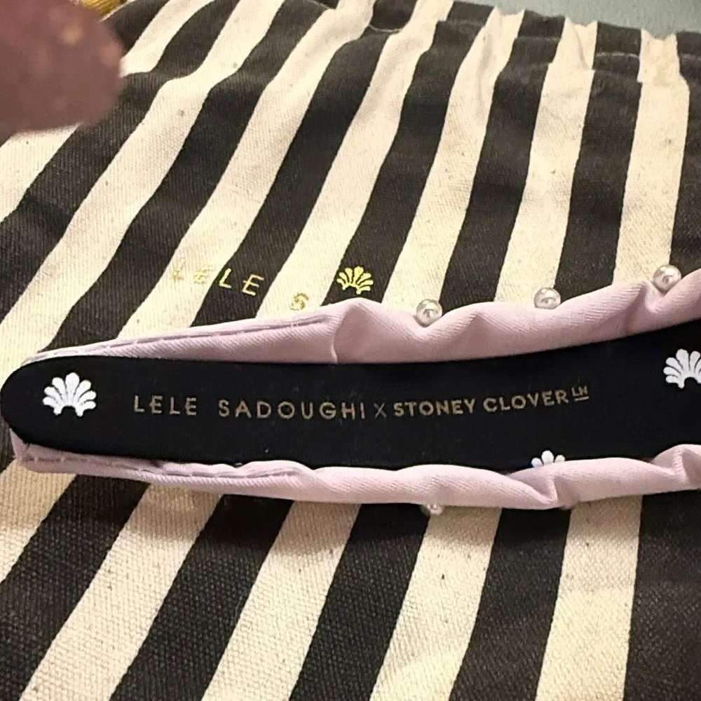 NEW! LELE SADOUGHI X STONEY CLOVER LAVENDER-LIGHT PURPLE PEARL HEADBAND & POUCH
